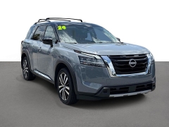 Used 2024  Nissan Pathfinder Platinum 2WD at Maxx Loans near St&period; Adrian&comma; MI