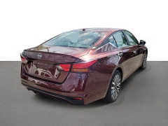 Used 2024  Nissan Altima 2&period;5 SV Sedan at Maxx Loans near St&period; Adrian&comma; MI