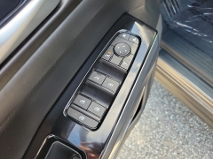 Used 2026  Nissan Pathfinder SL 4WD at Maxx Loans near St&period; Adrian&comma; MI