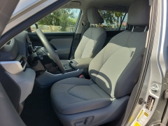 Used 2023  Toyota Highlander L FWD &lpar;Natl&rpar; at Maxx Loans near St&period; Adrian&comma; MI