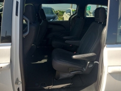 Used 2024  Chrysler Pacifica Touring FWD at Maxx Loans near St&period; Adrian&comma; MI