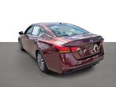 Used 2024  Nissan Altima 2&period;5 SV Sedan at Maxx Loans near St&period; Adrian&comma; MI