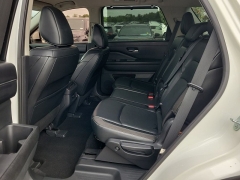 Used 2022  Nissan Pathfinder SL 2WD at Maxx Loans near St&period; Adrian&comma; MI