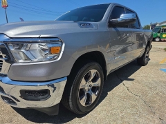 Used 2024  Ram 1500 2WD Laramie Crew Cab 5'7" Box at Car Pros Northshore near Covington&comma; LA