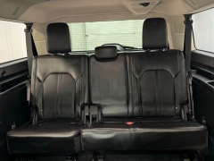 Used 2021  Ford Expedition Max Platinum 4x4 at AutoCenters Bonne Terre near Bonne Terre&comma; MO