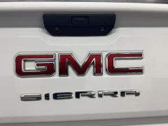Used 2019  GMC Sierra 1500 4WD Crew Cab Elevation at AutoCenters Bonne Terre near Bonne Terre&comma; MO