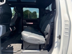 Used 2023  Ford Super Duty F-450 4WD Platinum Crew Cab DRW 8' Box at AutoCenters Bonne Terre near Bonne Terre&comma; MO