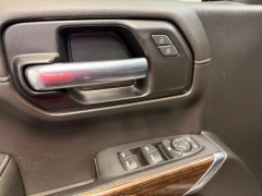 Used 2020  GMC Sierra 1500 4WD Crew Cab 157" Elevation at AutoCenters Bonne Terre near Bonne Terre&comma; MO