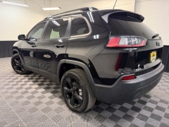 Used 2021  Jeep Cherokee Altitude FWD at AutoCenters Bonne Terre near Bonne Terre&comma; MO