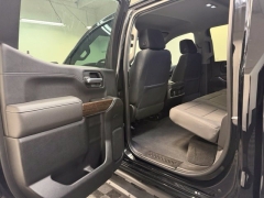 Used 2019  GMC Sierra 1500 4WD Crew Cab 157" Elevation at AutoCenters Bonne Terre near Bonne Terre&comma; MO