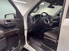 Used 2019  GMC Sierra 1500 4WD Crew Cab Elevation at AutoCenters Bonne Terre near Bonne Terre&comma; MO