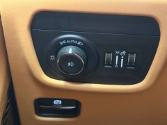 Used 2023  Jeep Grand Cherokee L Summit Reserve 4x4 at AutoCenters Bonne Terre near Bonne Terre&comma; MO