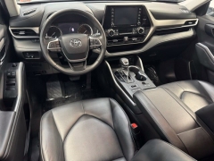 Used 2022  Toyota Highlander XLE AWD at AutoCenters Bonne Terre near Bonne Terre&comma; MO