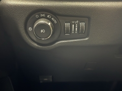 Used 2018  Chrysler Pacifica 4d Wagon Touring Plus at AutoCenters Bonne Terre near Bonne Terre&comma; MO