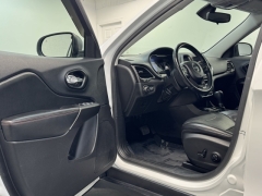 Used 2020 Jeep Cherokee 4d SUV 4WD Trailhawk Elite 3.2L at AutoCenters Bonne Terre near Bonne Terre, MO