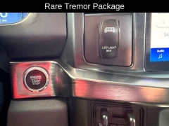 Used 2023  Ford Super Duty F-250 4WD LARIAT Crew Cab SRW 6&period;75' Box at AutoCenters Bonne Terre near Bonne Terre&comma; MO