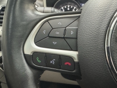 Used 2018 Jeep Compass 4d SUV FWD Latitude w/Sun/Wheel Pkg at AutoCenters Bonne Terre near Bonne Terre, MO