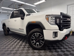  2022 GMC Sierra 2500HD 4WD Crew Cab 159" AT4 Gas at AutoCenters Bonne Terre near Bonne Terre&comma; MO
