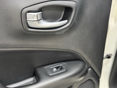 Used 2019 Jeep Compass 4d SUV FWD Latitude Altitude at AutoCenters Bonne Terre near Bonne Terre, MO