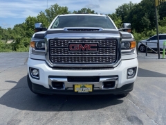Used 2019 GMC Sierra 3500HD 4WD Crew Cab 153.7" Denali at AutoCenters Bonne Terre near Bonne Terre, MO