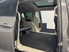Used 2023  Chrysler Pacifica Limited FWD at AutoCenters Bonne Terre near Bonne Terre&comma; MO