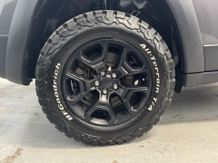Used 2020 Jeep Cherokee Trailhawk Elite 4x4 at AutoCenters Bonne Terre near Bonne Terre, MO