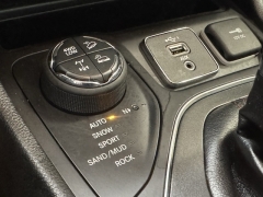Used 2019 Jeep Cherokee 4d SUV 4WD Trailhawk 3.2L at AutoCenters Bonne Terre near Bonne Terre, MO