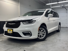 Used 2022 Chrysler Pacifica Touring L FWD at AutoCenters Bonne Terre near Bonne Terre, MO