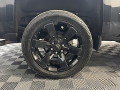 Used 2017  Chevrolet Silverado 1500 4WD Crew Cab 143.5" LTZ w/1LZ at AutoCenters Bonne Terre near Bonne Terre, MO