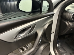 Used 2020  Chevrolet Blazer 4d SUV FWD LT w&sol;3LT I4 at AutoCenters Bonne Terre near Bonne Terre&comma; MO