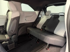 Used 2022  Toyota Sienna XLE FWD 7-Passenger at AutoCenters Bonne Terre near Bonne Terre&comma; MO