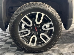 Used 2021  GMC Sierra 1500 4WD Crew Cab 147" AT4 at AutoCenters Bonne Terre near Bonne Terre&comma; MO