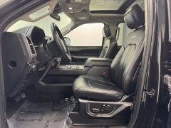 Used 2021  Ford Expedition Max Platinum 4x4 at AutoCenters Bonne Terre near Bonne Terre&comma; MO