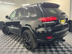 Used 2021  Jeep Grand Cherokee Laredo X 4x4 at AutoCenters Bonne Terre near Bonne Terre&comma; MO