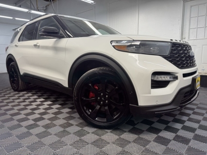 2021 Ford Explorer ST's photo
