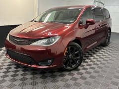 Used 2018  Chrysler Pacifica 4d Wagon Touring Plus at AutoCenters Bonne Terre near Bonne Terre&comma; MO