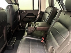 Used 2018  Jeep Wrangler Unlimited 4d SUV 4WD Sahara at AutoCenters Bonne Terre near Bonne Terre&comma; MO