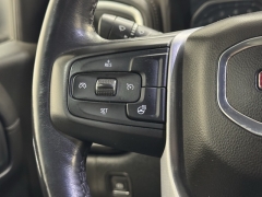 Used 2019  GMC Sierra 1500 4WD Crew Cab Elevation at AutoCenters Bonne Terre near Bonne Terre&comma; MO