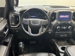 Used 2020  GMC Sierra 2500HD 4WD Crew Cab 159" Denali at AutoCenters Bonne Terre near Bonne Terre&comma; MO