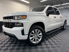 Used 2021  Chevrolet Silverado 1500 4WD Crew Cab 157" Custom at AutoCenters Bonne Terre near Bonne Terre&comma; MO