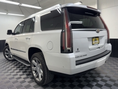 Used 2017  Cadillac Escalade 4d SUV 4WD Luxury at AutoCenters Bonne Terre near Bonne Terre&comma; MO