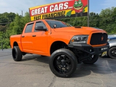 Used 2019  Ram 1500 Classic Express 4x4 Crew Cab 5'7" Box at AutoCenters Bonne Terre near Bonne Terre&comma; MO