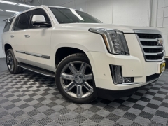 Used 2017  Cadillac Escalade 4d SUV 4WD Luxury at AutoCenters Bonne Terre near Bonne Terre&comma; MO