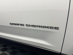 Used 2022  Jeep Grand Cherokee Limited 4x4 at AutoCenters Bonne Terre near Bonne Terre&comma; MO