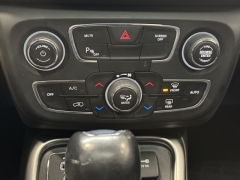 Used 2020  Jeep Compass 4d SUV FWD Latitude Sun&sol;Wheel Pkg at AutoCenters Bonne Terre near Bonne Terre&comma; MO
