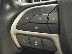Used 2020 Jeep Grand Cherokee 4d SUV 4WD Laredo Altitude at AutoCenters Bonne Terre near Bonne Terre, MO