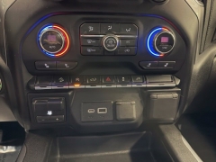 Used 2020  Chevrolet Silverado 1500 4WD Crew Cab 147" LT Trail Boss at AutoCenters Bonne Terre near Bonne Terre&comma; MO