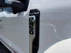 Used 2023  Ford Super Duty F-450 4WD Platinum Crew Cab DRW 8' Box at AutoCenters Bonne Terre near Bonne Terre&comma; MO