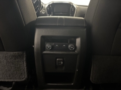 Used 2019  Chevrolet Traverse 4d SUV FWD LT Cloth w/1LT at AutoCenters Bonne Terre near Bonne Terre, MO