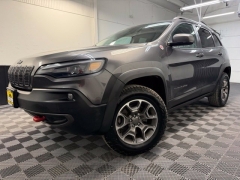Used 2020  Jeep Cherokee 4d SUV 4WD Trailhawk 3&period;2L at AutoCenters Bonne Terre near Bonne Terre&comma; MO